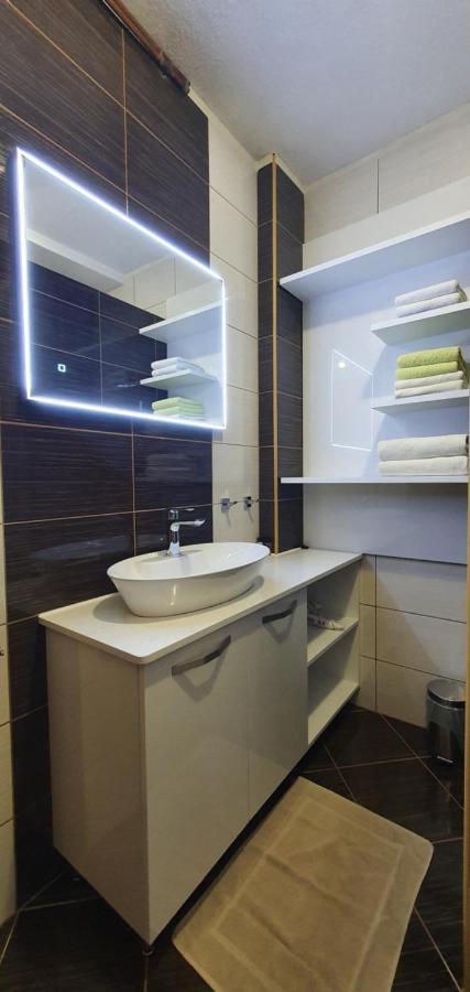 Apartments Lucic Слуни Стая снимка