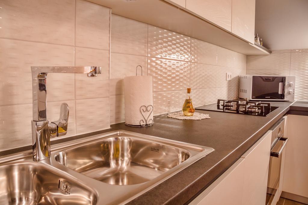 Apartments Lucic Слуни Стая снимка