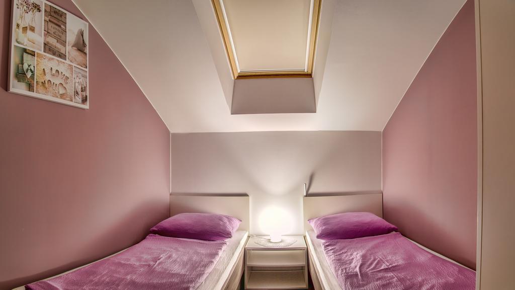 Apartments Lucic Слуни Стая снимка
