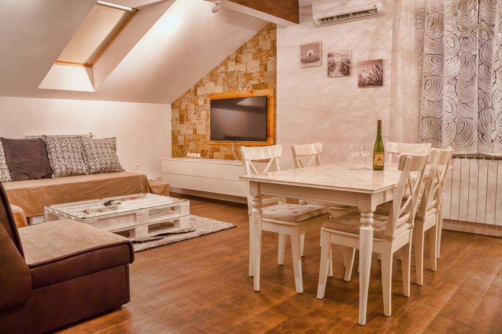 Apartments Lucic Слуни Стая снимка