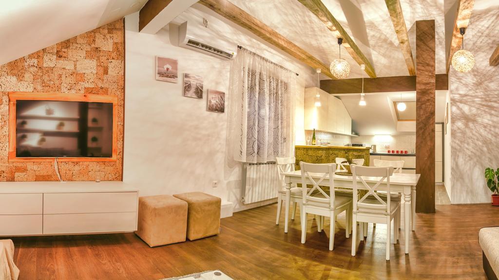 Apartments Lucic Слуни Стая снимка